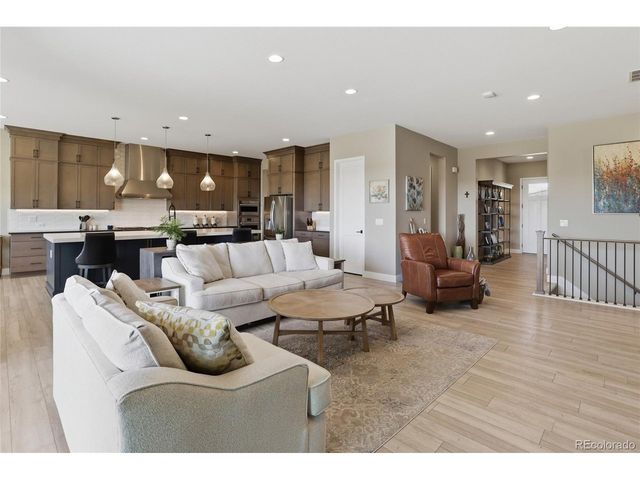 2104 Bellcove Dr, Castle Rock, CO 80108