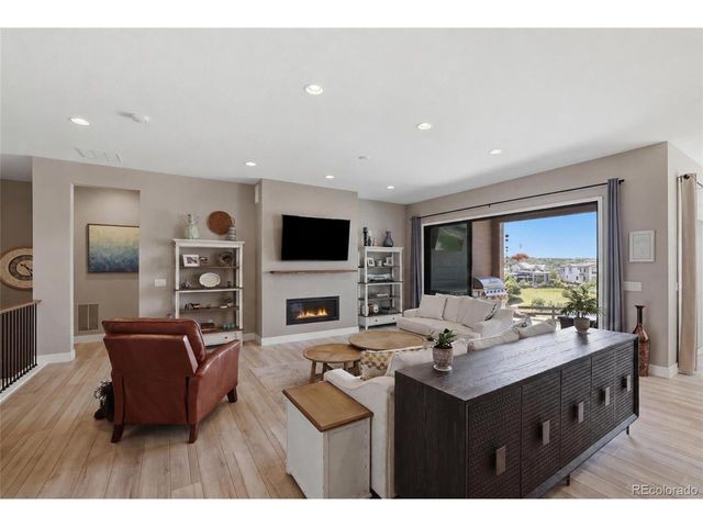 2104 Bellcove Dr, Castle Rock, CO 80108