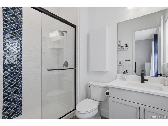 2104 Bellcove Dr, Castle Rock, CO 80108