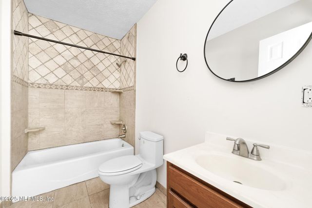 1035 E ODESSA Drive E, Jacksonville, FL 32254