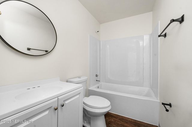 1035 E ODESSA Drive E, Jacksonville, FL 32254