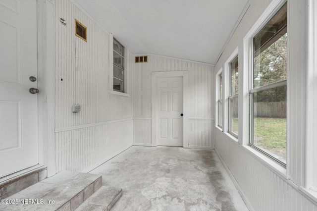 1035 E ODESSA Drive E, Jacksonville, FL 32254