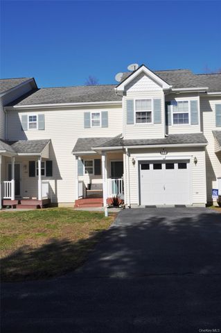162 Pinebrook Drive, Hyde Park, NY 12538