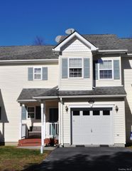 162 Pinebrook Drive, Hyde Park, NY 12538