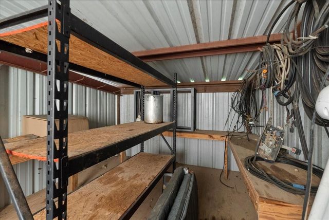150 County Road 6401, Dayton, TX 77535