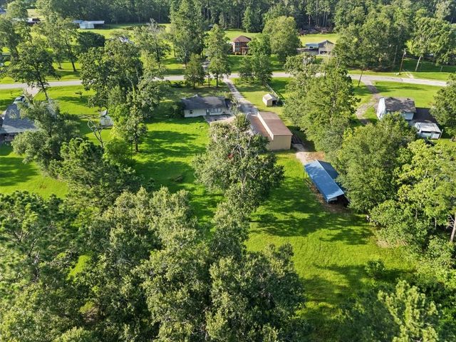 150 County Road 6401, Dayton, TX 77535