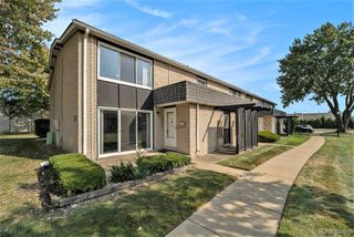 8691 Kennedy Circle, Warren, MI 48093