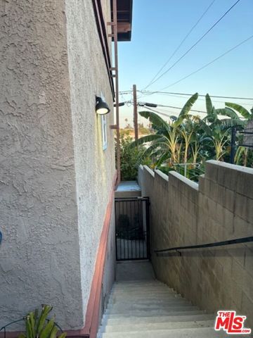 720 Waterloo Street 4, Los Angeles, CA 90026