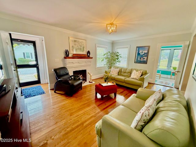 3340 North Green Street, Farmville, NC 27828