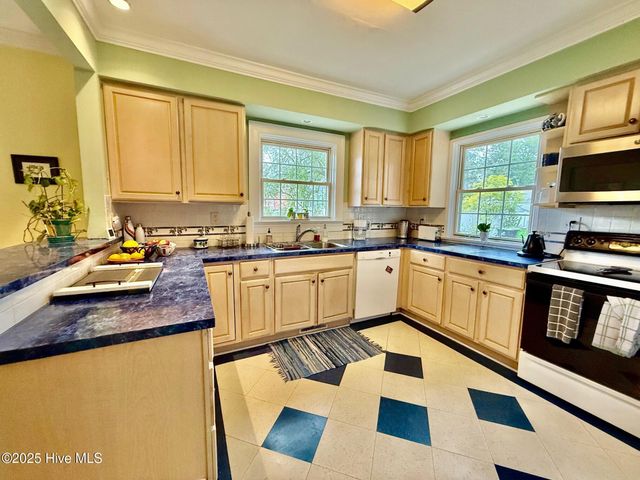 3340 North Green Street, Farmville, NC 27828