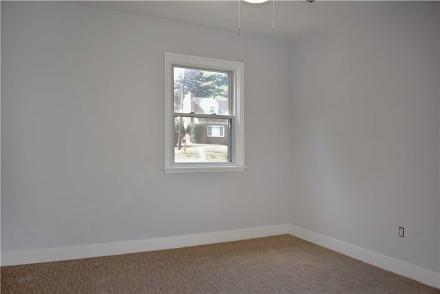 905 Burchfield Rd, Shaler, PA 15101