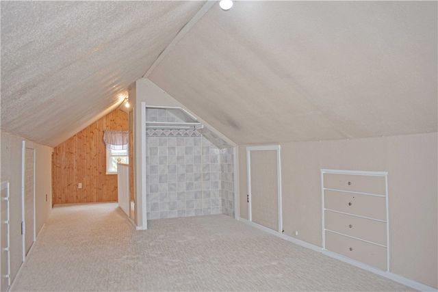 905 Burchfield Rd, Shaler, PA 15101