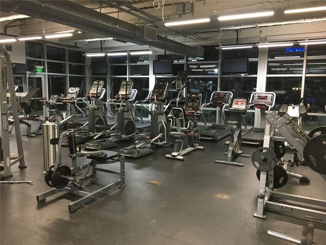 150 E ROBINSON STREET 2005, Orlando, FL 32801