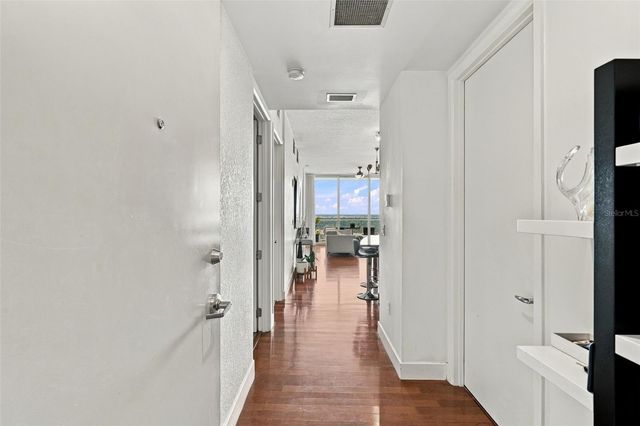 150 E ROBINSON STREET 2005, Orlando, FL 32801