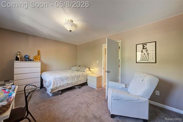 15075 Hubbard Street 12, Livonia, MI 48154