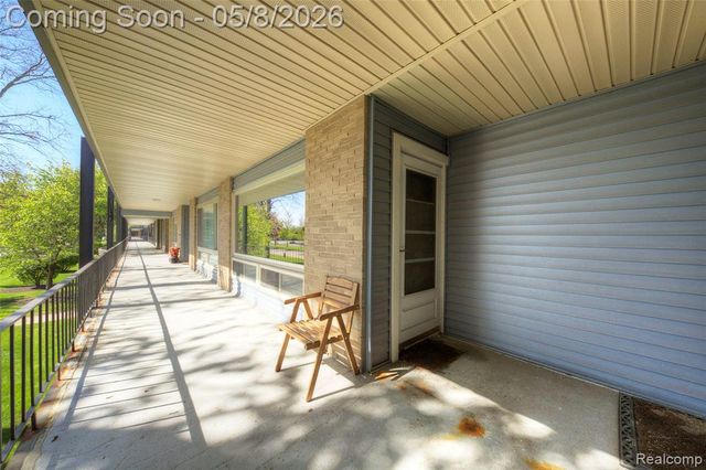15075 Hubbard Street 12, Livonia, MI 48154
