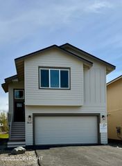 5991 Takotna Loop, Anchorage, AK 99504