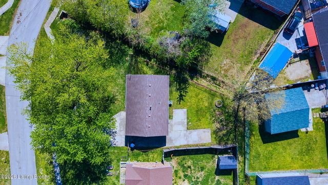 104 Mackie Ct, Louisville, KY 40214