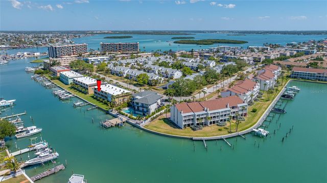 12424 CAPRI CIRCLE N 5, Treasure Island, FL 33706