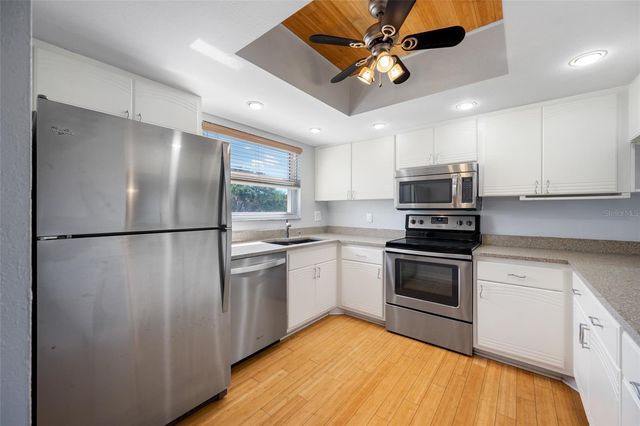 12424 CAPRI CIRCLE N 5, Treasure Island, FL 33706