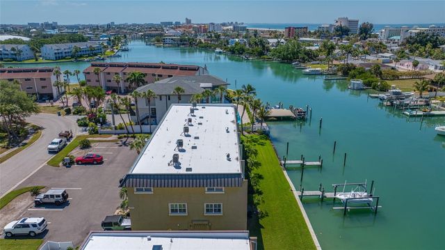 12424 CAPRI CIRCLE N 5, Treasure Island, FL 33706