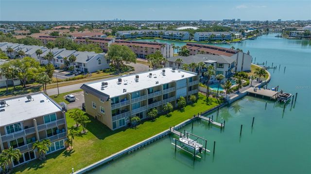 12424 CAPRI CIRCLE N 5, Treasure Island, FL 33706