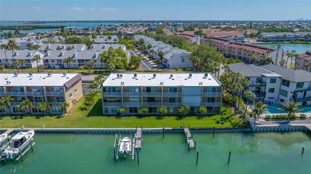 12424 CAPRI CIRCLE N 5, Treasure Island, FL 33706