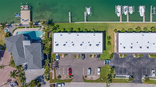 12424 CAPRI CIRCLE N 5, Treasure Island, FL 33706