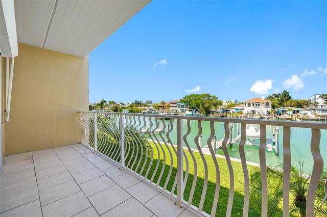 12424 CAPRI CIRCLE N 5, Treasure Island, FL 33706