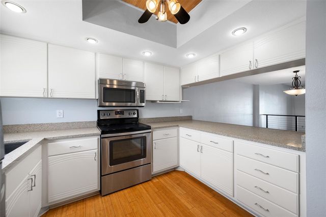 12424 CAPRI CIRCLE N 5, Treasure Island, FL 33706