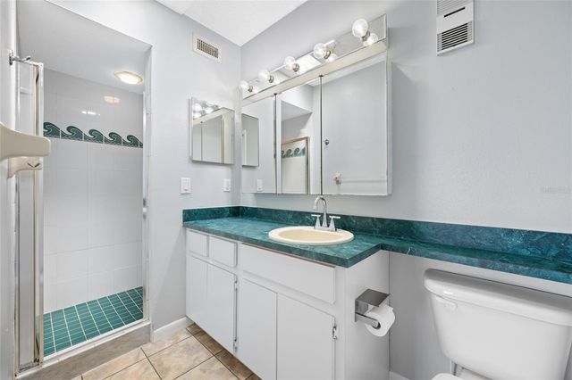 12424 CAPRI CIRCLE N 5, Treasure Island, FL 33706