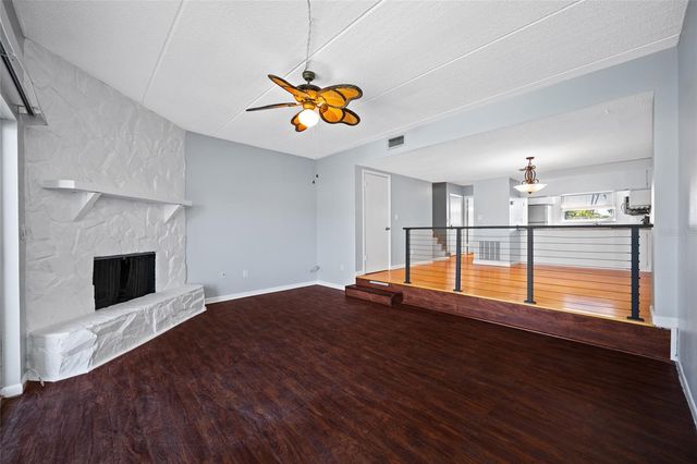 12424 CAPRI CIRCLE N 5, Treasure Island, FL 33706