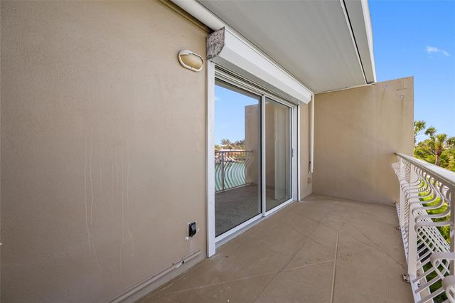 12424 CAPRI CIRCLE N 5, Treasure Island, FL 33706