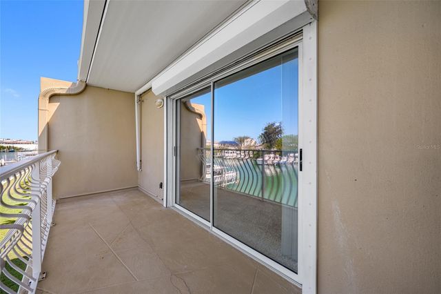 12424 CAPRI CIRCLE N 5, Treasure Island, FL 33706