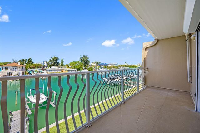 12424 CAPRI CIRCLE N 5, Treasure Island, FL 33706