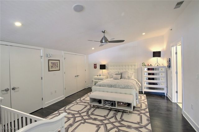 701 W Lakeside Avenue 1301, Cleveland, OH 44113