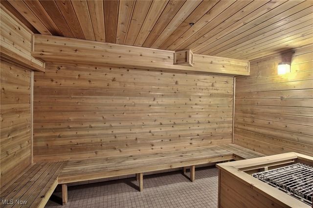 701 W Lakeside Avenue 1301, Cleveland, OH 44113