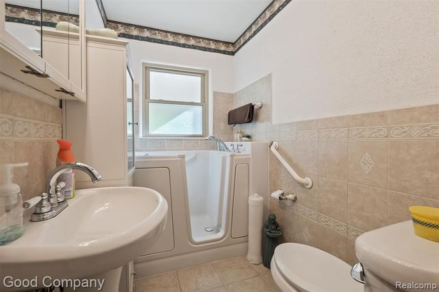 7200 N Seymour Road, Flushing, MI 48433