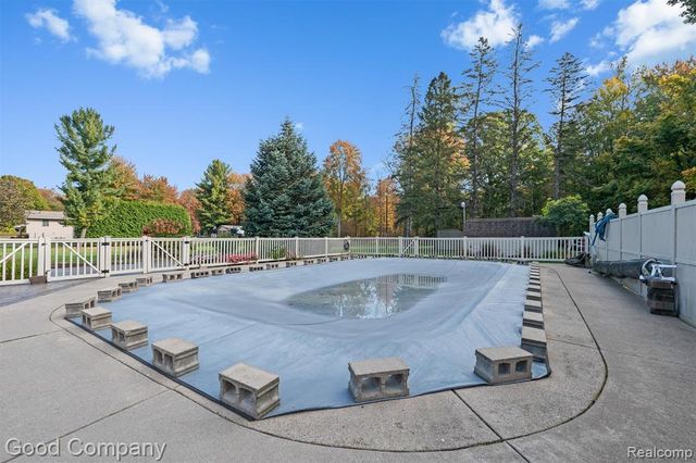 7200 N Seymour Road, Flushing, MI 48433