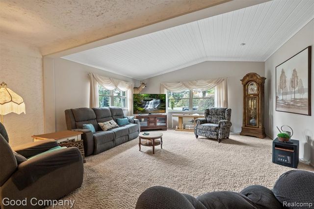 7200 N Seymour Road, Flushing, MI 48433