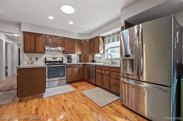 7200 N Seymour Road, Flushing, MI 48433