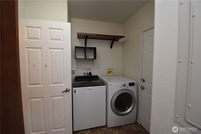 1707 Ginger Place E, Port Orchard, WA 98366