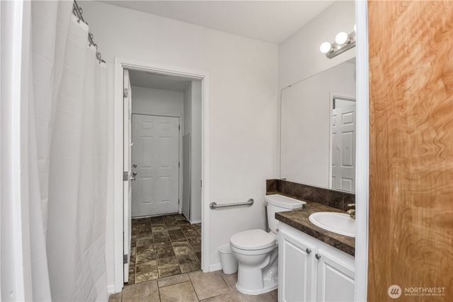 1707 Ginger Place E, Port Orchard, WA 98366