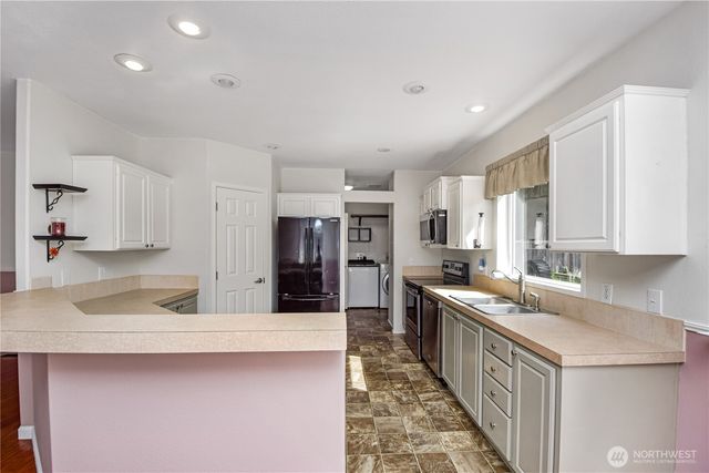 1707 Ginger Place E, Port Orchard, WA 98366