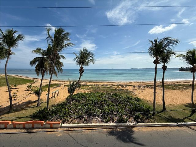 26 LUQUILLO BEACH BLVD. PH B, Luquillo, PR 00773