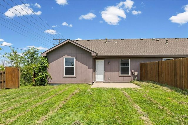 741 Pinewood Street, Gardner, KS 66030