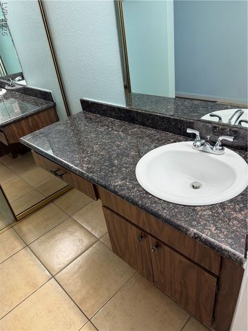 6747 Flora Drive, Las Vegas, NV 89103