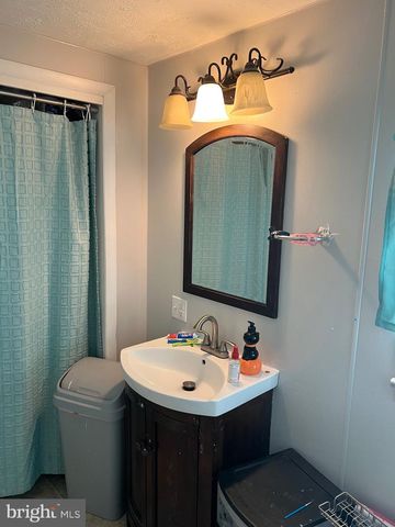 286 S WATER ST, Keyser, WV 26726