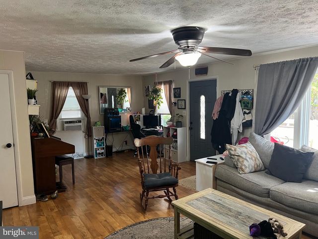 286 S WATER ST, Keyser, WV 26726