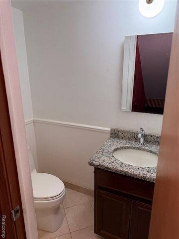 32402 Dunford Street, Farmington Hills, MI 48334